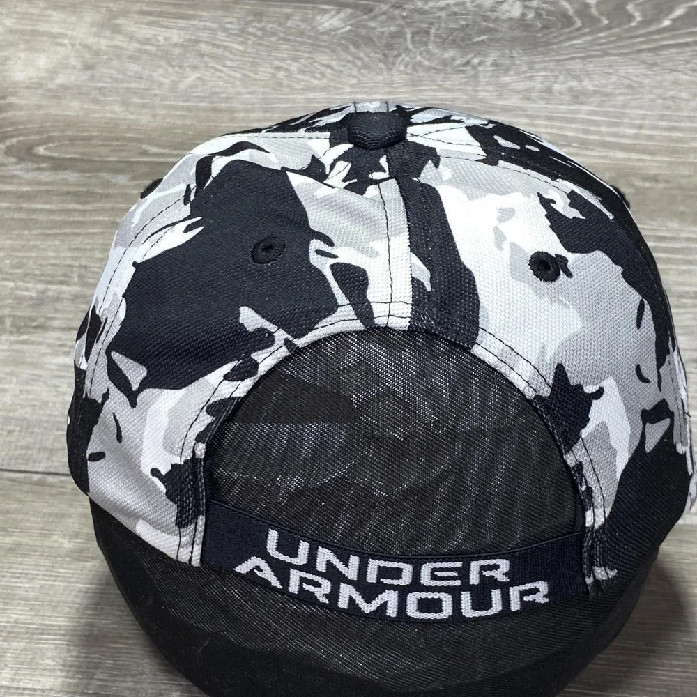 Under Armour Hat Cap Strap Back Youth OSFM Black White Camo Camouflage Polyester